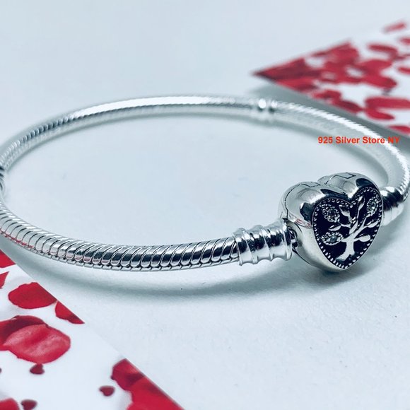 NEW Pandora Moments Family TREE HEART CLASP Bracelet / Pandora Charms - Picture 3 of 7